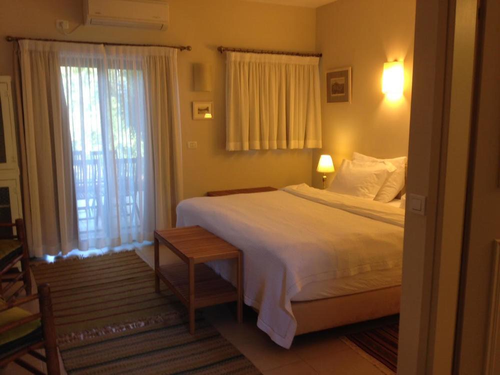 ชูลามิตยาร์ดเบดแอนด์เบรคฟาสต์ Hotel โรชปินนา ภายนอก รูปภาพ