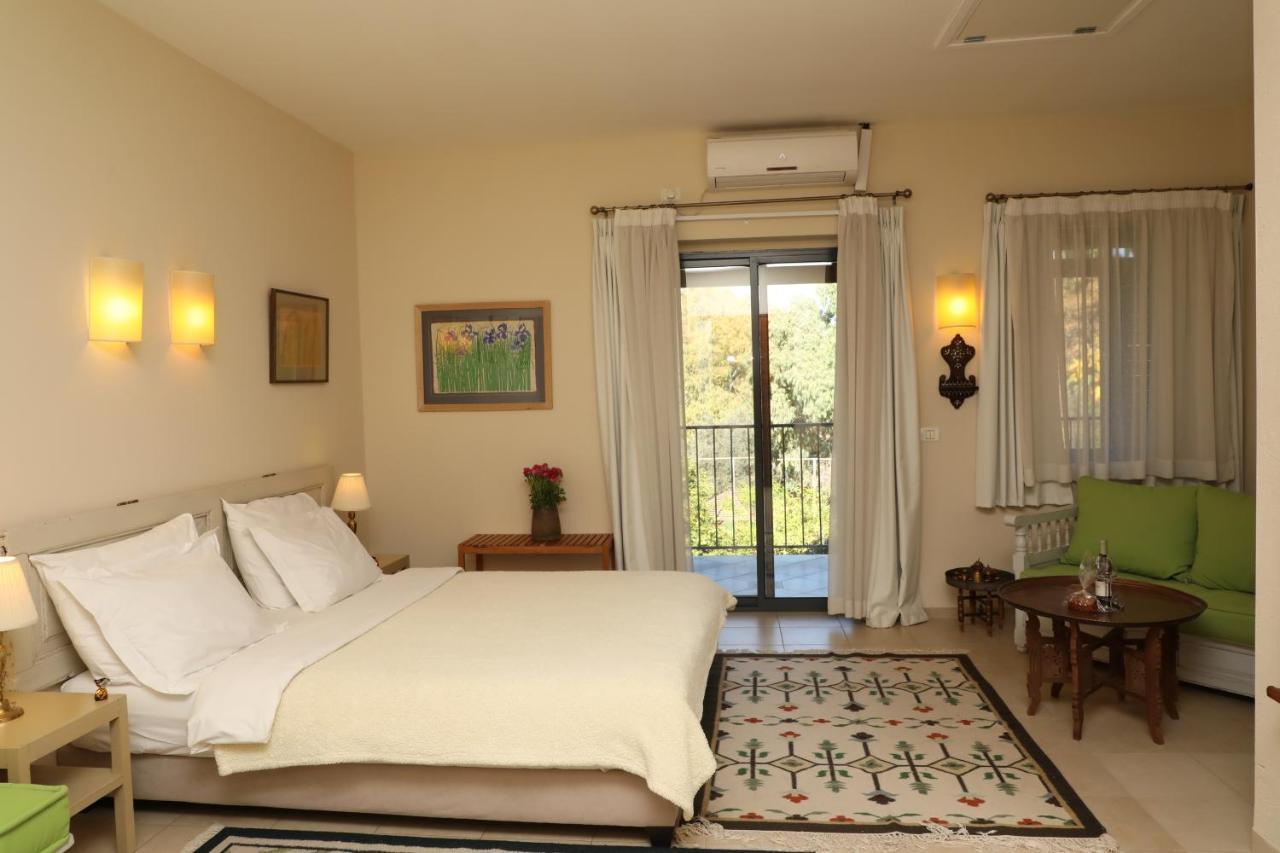 ชูลามิตยาร์ดเบดแอนด์เบรคฟาสต์ Hotel โรชปินนา ภายนอก รูปภาพ